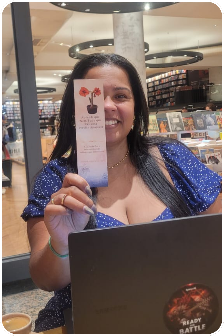 Foto da autora Isabella Silva de Lima